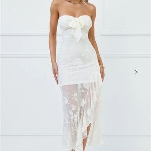 Hello Molly Strapless White Floral Dress